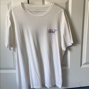 Men’s Vineyard Vines T-Shirt (Medium)